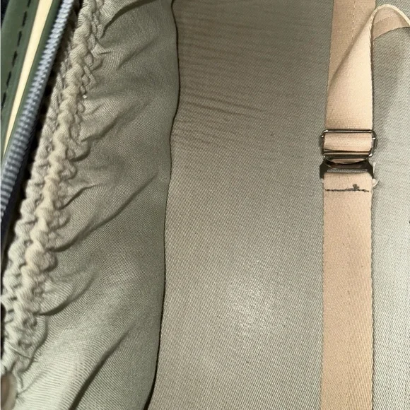 Vintage Grasshopper Suitcase Cream and Green Classic Soft Sided Stiff Frame MCM - Picture 12 of 16